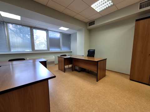 комерційна за адресою Івана Крамського вул., 14/34