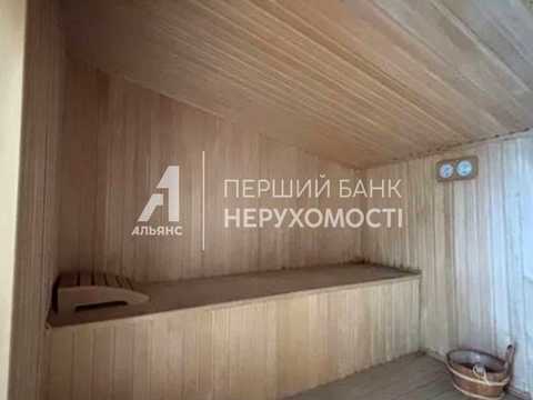 дом по адресу 10 линия, 18