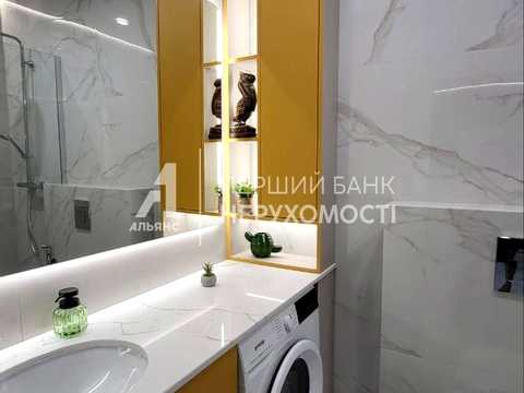 квартира за адресою Одеса, Краснова вул., 1