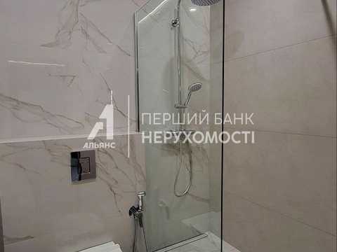 квартира за адресою Одеса, Краснова вул., 1