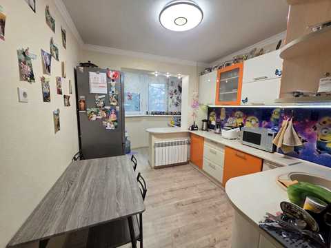 квартира за адресою Євгена Чикаленка вул., 44