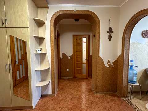 квартира по адресу Степана Бандеры ул., 10-В