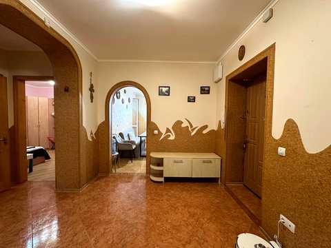 квартира по адресу Степана Бандеры ул., 10-В