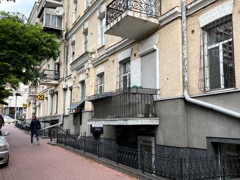 коммерческая по адресу Антоновича ул. (Горького), 37/13