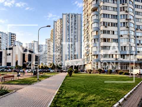 квартира за адресою Дніпровська набережна вул., 26