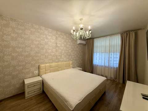 квартира за адресою Юнацька вул., 2