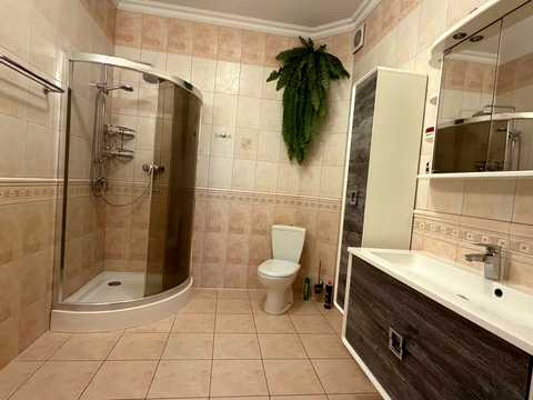 будинок за адресою Миколи Зерова вул., 4