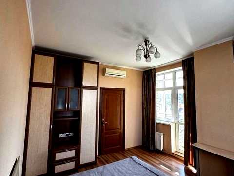 квартира за адресою Антоновича вул. (Горького), 72