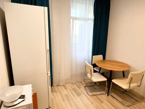 квартира за адресою Анни Ахматової вул., 22