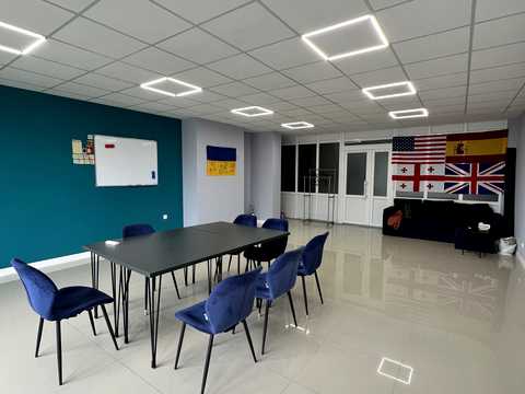 коммерческая по адресу Подільська ул., 58