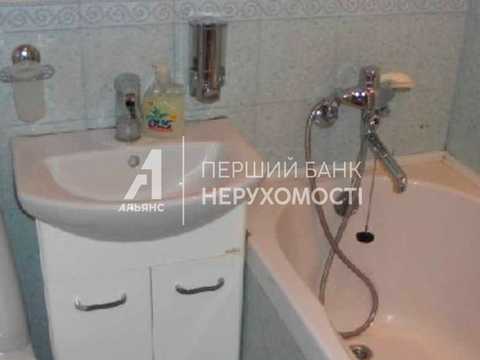 квартира за адресою Академіка Корольова вул., 68-А