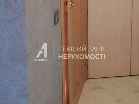 квартира за адресою Академіка Корольова вул., 68-А