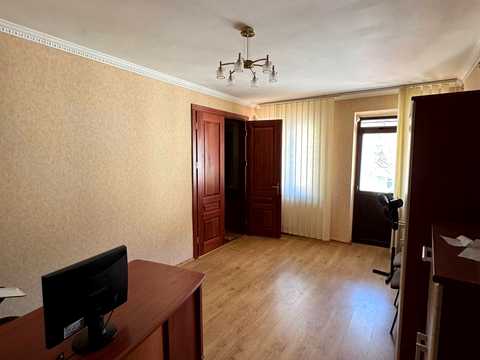 коммерческая по адресу Мельника ул. (Черняховского), 8