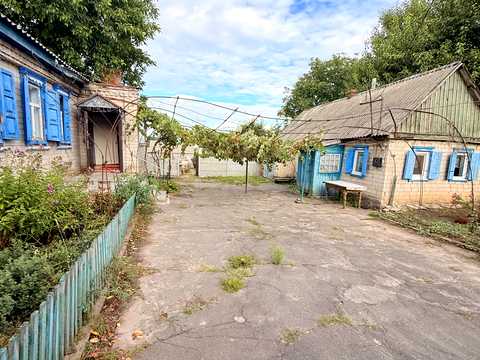 будинок за адресою Центральна, 148