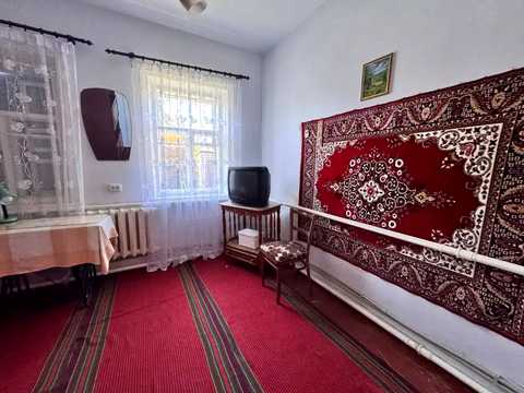 будинок за адресою Підгородне, Каштанова вул. (Ленінградська)
