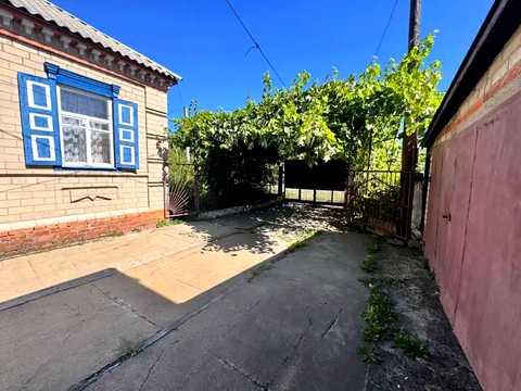 будинок за адресою Підгородне, Каштанова вул. (Ленінградська)
