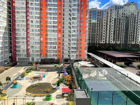 квартира за адресою Перлинна вул., 11