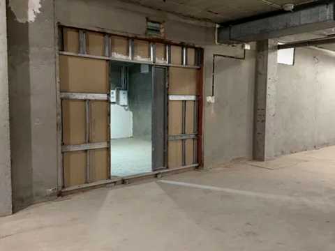 коммерческая по адресу Аеропортівська ул., 19