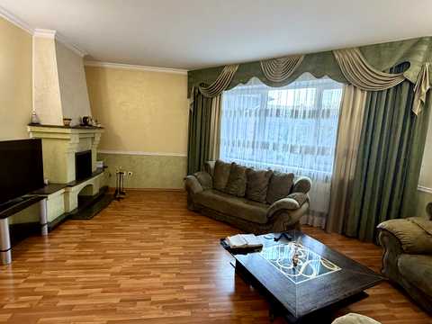будинок за адресою Рівне, Миколи Зерова вул.