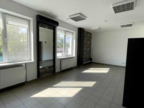 комерційна за адресою Миру просп., 99