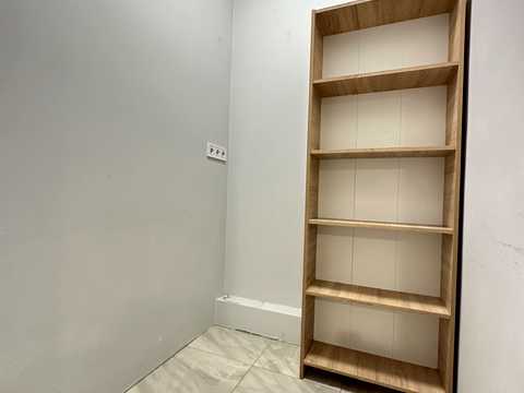 комерційна за адресою Жилянська вул., 68