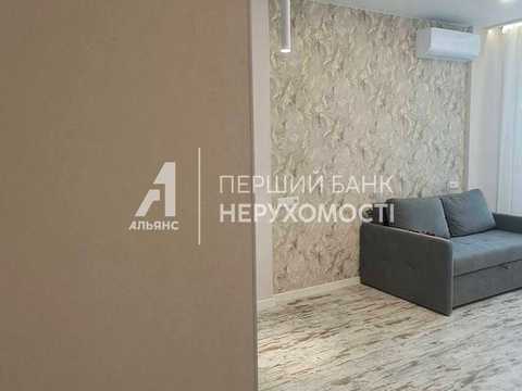 квартира за адресою Профсоюзна вул., 9-А