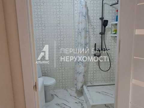 квартира за адресою Профсоюзна вул., 9-А
