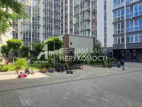 квартира за адресою Профсоюзна вул., 9-А