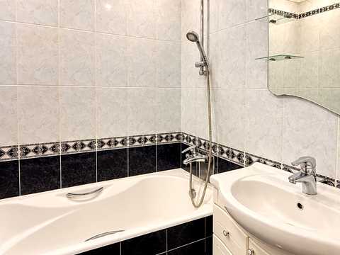 квартира за адресою Радунська вул., 42/10