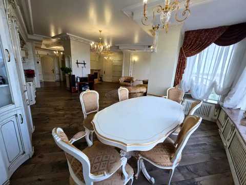квартира за адресою Королеви Єлизавети ІІ вул. (Глинки), 2