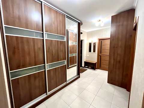 квартира по адресу Ревуцкого ул., 40-В