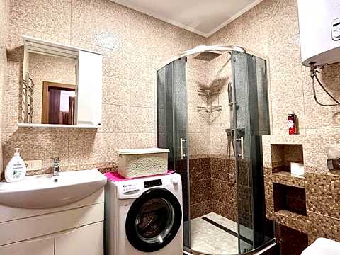 квартира по адресу Ревуцкого ул., 40-В