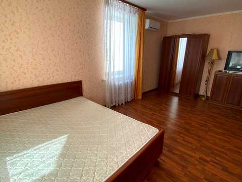 квартира по адресу Драгоманова ул., 1-А