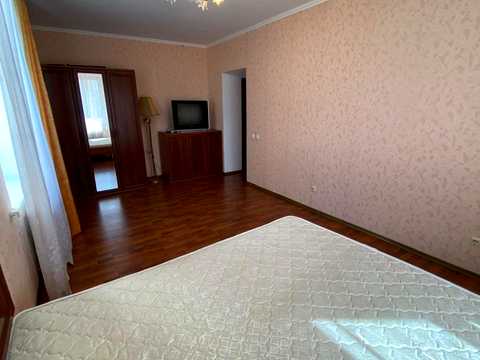 квартира по адресу Драгоманова ул., 1-А