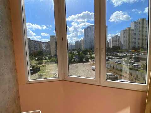 квартира по адресу Драгоманова ул., 1-А