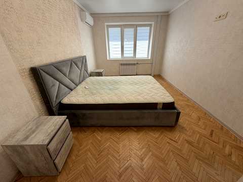 квартира по адресу Ореста Левицкого ул. (Академіка Курчатова), 3-А