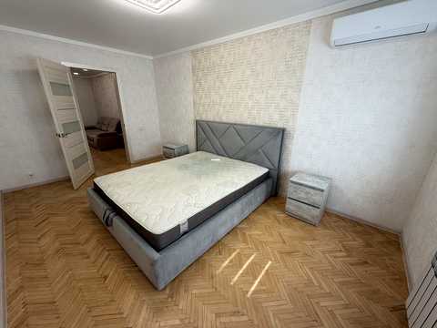 квартира по адресу Ореста Левицкого ул. (Академіка Курчатова), 3-А