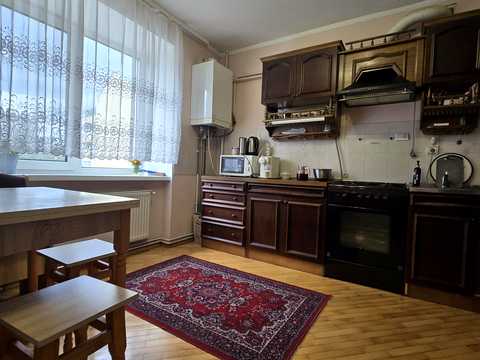 квартира за адресою Івано-Франківськ, Зеновія Красівського вул., 1