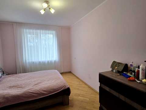 квартира за адресою Івано-Франківськ, Зеновія Красівського вул., 1