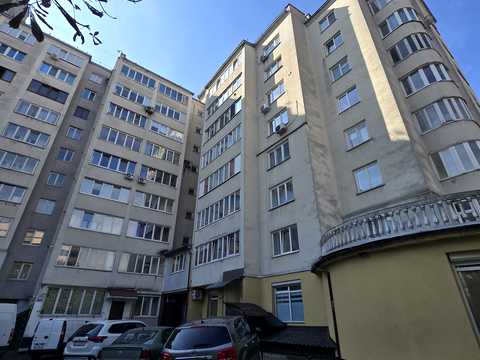 квартира за адресою Івано-Франківськ, Зеновія Красівського вул., 1