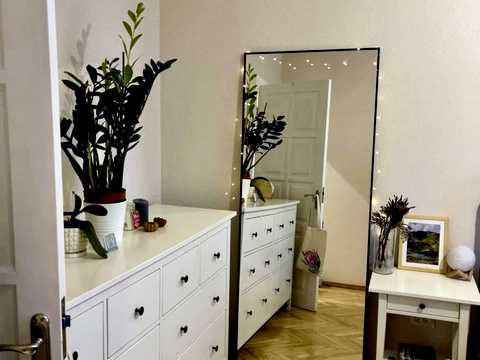 квартира за адресою Євгена Коновальця вул. (Щорса), 7-9