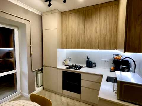 квартира за адресою Євгена Коновальця вул. (Щорса), 7-9