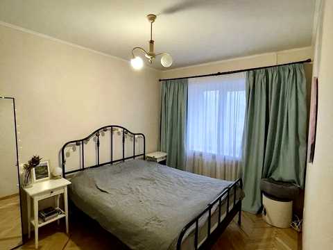квартира за адресою Євгена Коновальця вул. (Щорса), 7-9