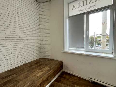 коммерческая по адресу Покровская пл., 12
