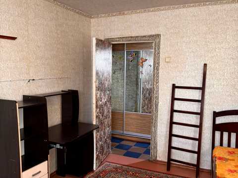 квартира за адресою Автозаводська вул., 38