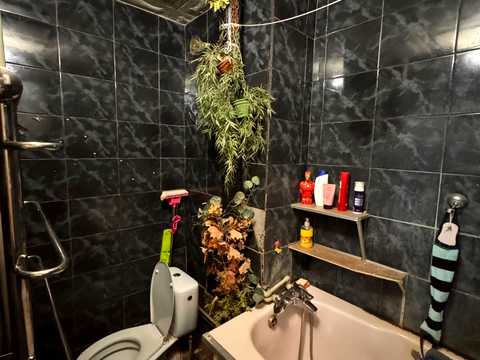 квартира за адресою Автозаводська вул., 38