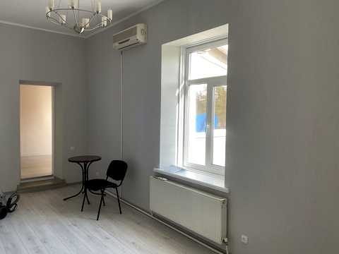 квартира за адресою Кропивницького вул., 9