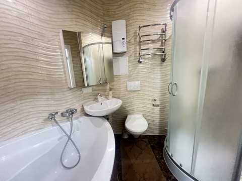 квартира по адресу Ревуцкого ул., 9