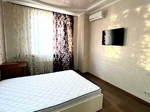 квартира за адресою Перлинна вул., 3