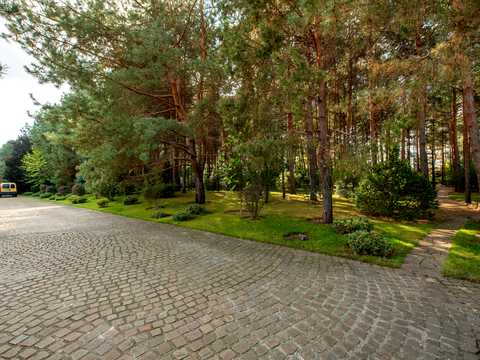 будинок за адресою Тополька-1, 1
